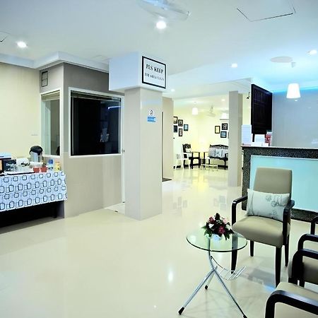 ปรินซ์ เฮาส์ Hotel กรุงเทพมหานคร ภายนอก รูปภาพ