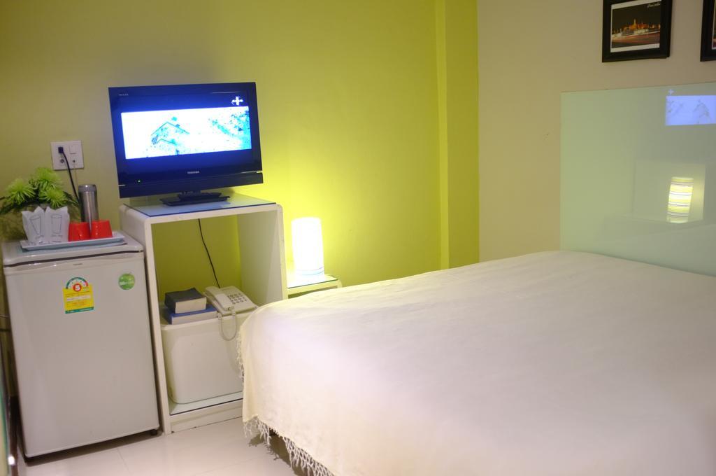 ปรินซ์ เฮาส์ Hotel กรุงเทพมหานคร ภายนอก รูปภาพ
